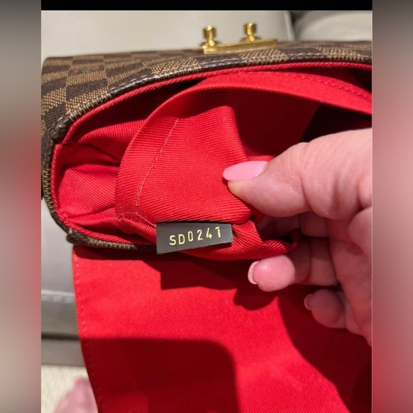 SOLD.  croissette louis vuitton - Picture 2 of 7